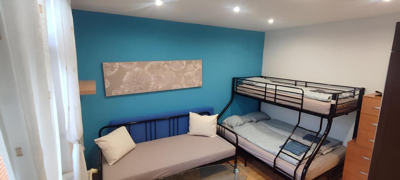 Blue Apartment In City Center, Best Location Bratysława Zewnętrze zdjęcie